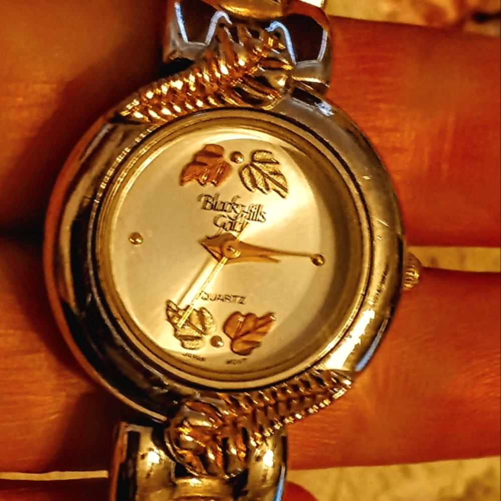 Vintage Black Hills 12K Gold Leaves Watch New Battery